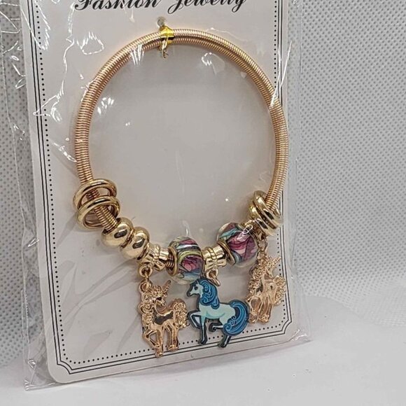 Brand New   Three Unicorn Bracelet - Picture 4 of 4